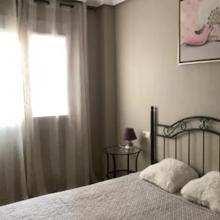 Apartamento Miro Апартаменты Торевьиа