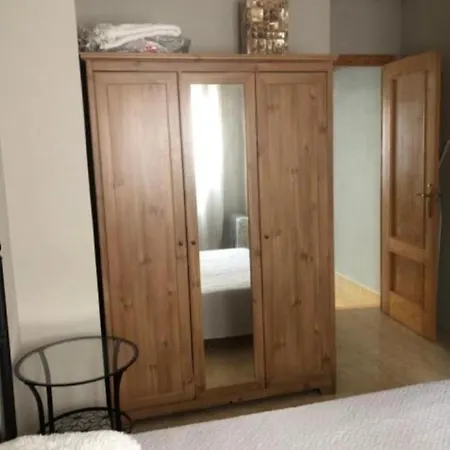 Apartamento Miro Апартаменты Торевьиа